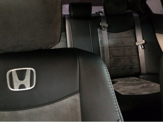 Авточехлы на Honda Civic 9 4D Авточехлы на Honda Civic 9 4D