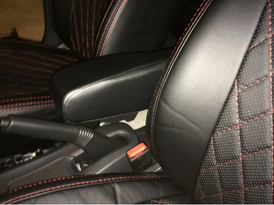 Авточехлы на Lada Vesta Авточехлы на Lada Vesta